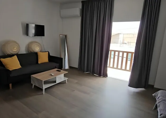 Unique Cozy Studio, 150m From Chabad Lubavitch * ラルナカ